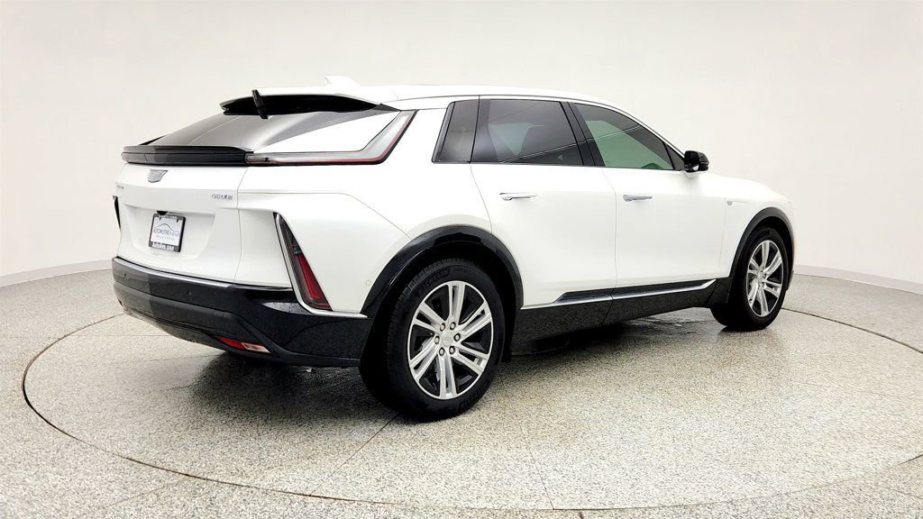 Used 2024 Cadillac Lyriq Tech w/ Driver Assist Package image 5