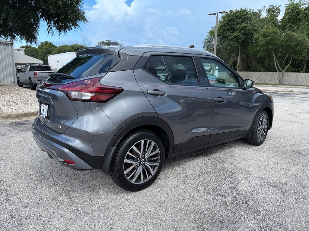 Used 2021 Nissan Kicks SV FWD image 9