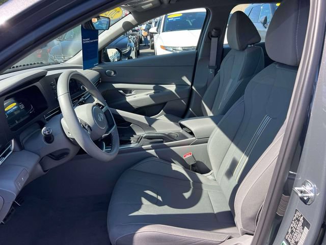 Certified 2026 Hyundai Elantra Sport FWD image 15