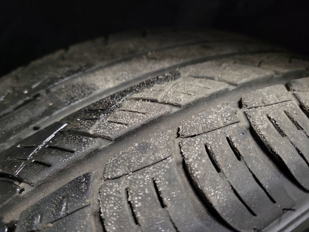 Used 2021 Honda CR-V EX-L image 11