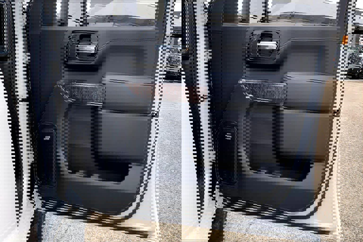 Used 2022 GMC Sierra 3500 Denali image 21