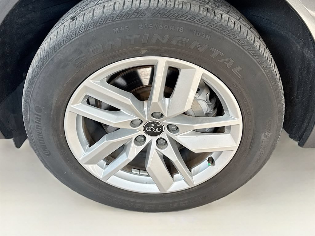 Used 2023 Audi Q5 2.0T Premium w/ Convenience Package AWD/4WD image 33