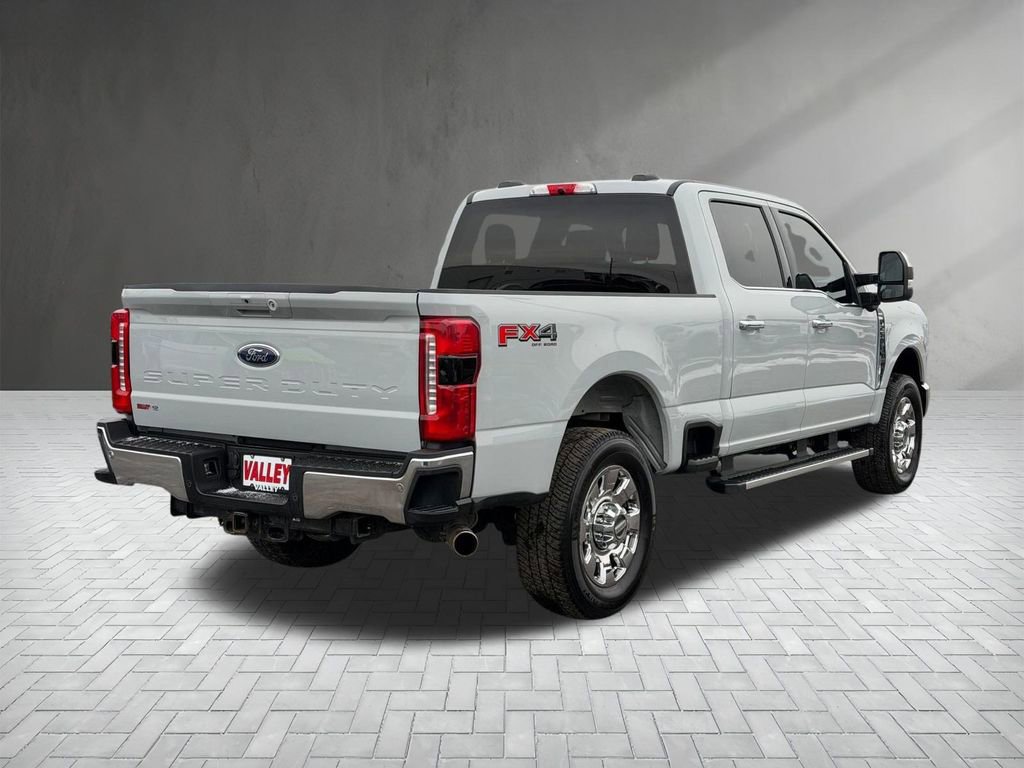 Used 2025 Ford F250 Lariat w/ Chrome Package image 9