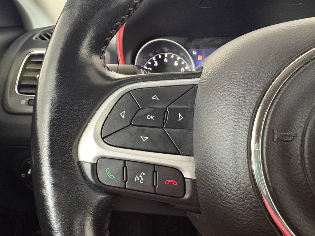 Used 2020 Jeep Compass Trailhawk AWD/4WD image 21