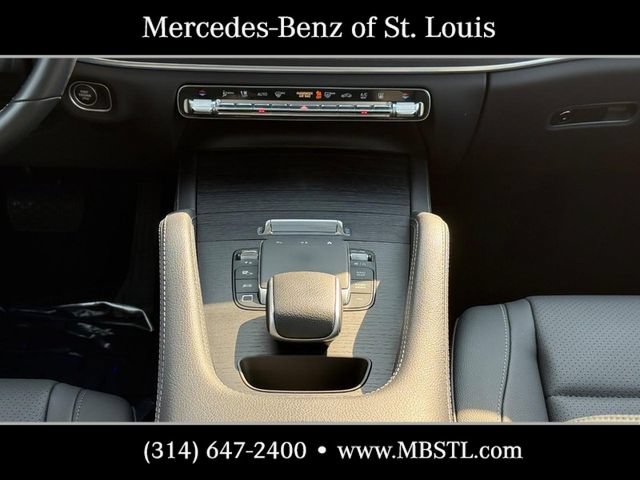 Certified 2025 Mercedes-Benz GLE 450e 4MATIC w/ Driver Assistance Package image 17