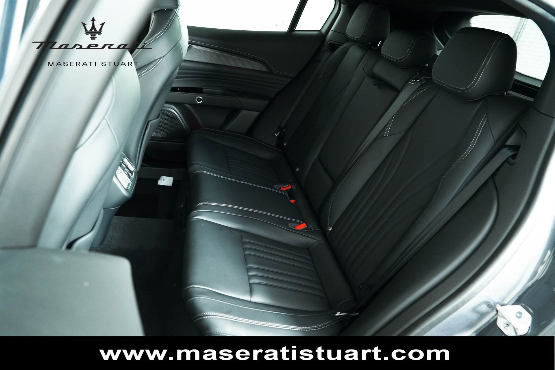 New 2025 Maserati Grecale GT image 30