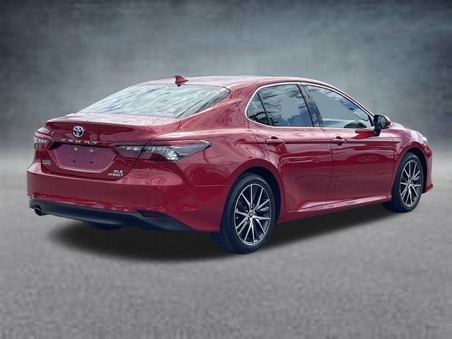 Used 2024 Toyota Camry XLE image 3