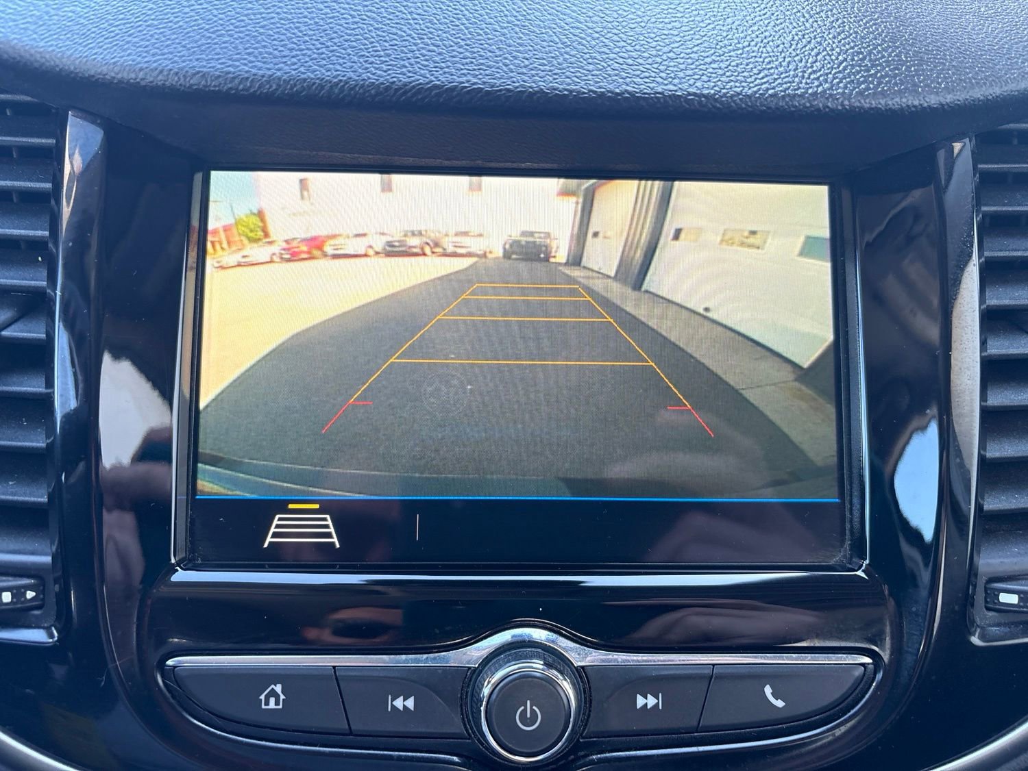 Used 2018 Chevrolet Trax LS FWD image 21