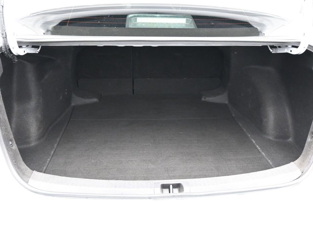 Used 2023 Toyota Corolla LE image 29