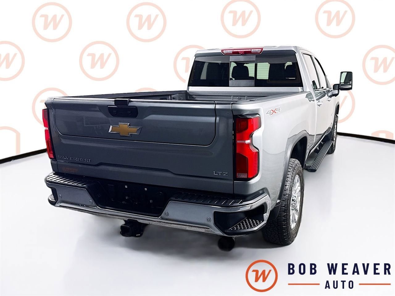 Used 2024 Chevrolet Silverado 3500 LTZ w/ LTZ Plus Package AWD/4WD image 8