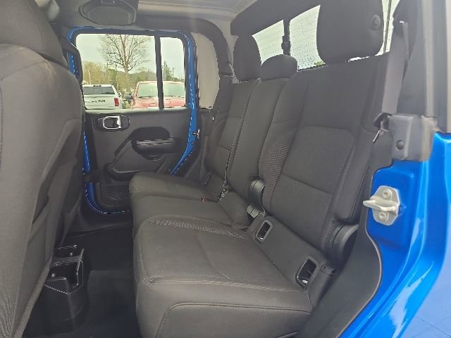 Used 2023 Jeep Gladiator Sport AWD/4WD image 27