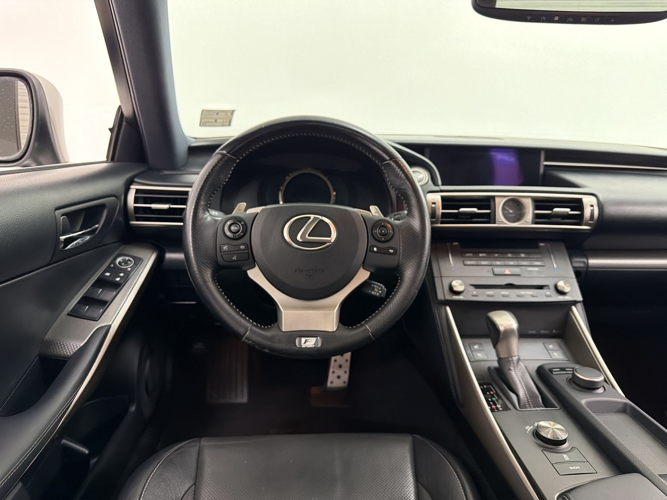 Used 2016 Lexus IS 200t w/ F Sport Package RWD image 15