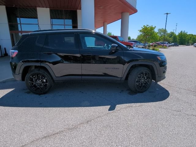 New 2026 Jeep Compass Latitude AWD/4WD image 29