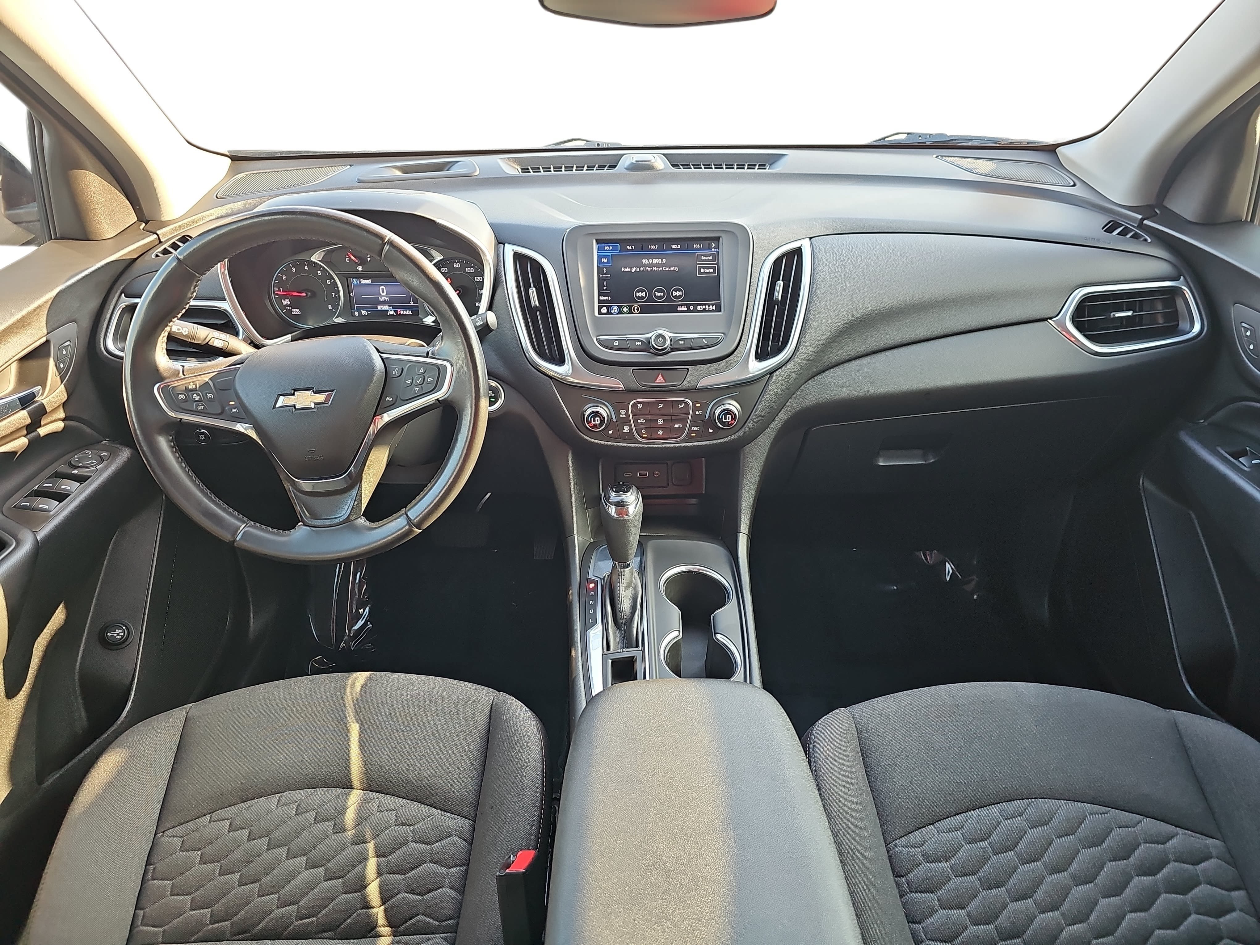 Used 2020 Chevrolet Equinox LT FWD image 9