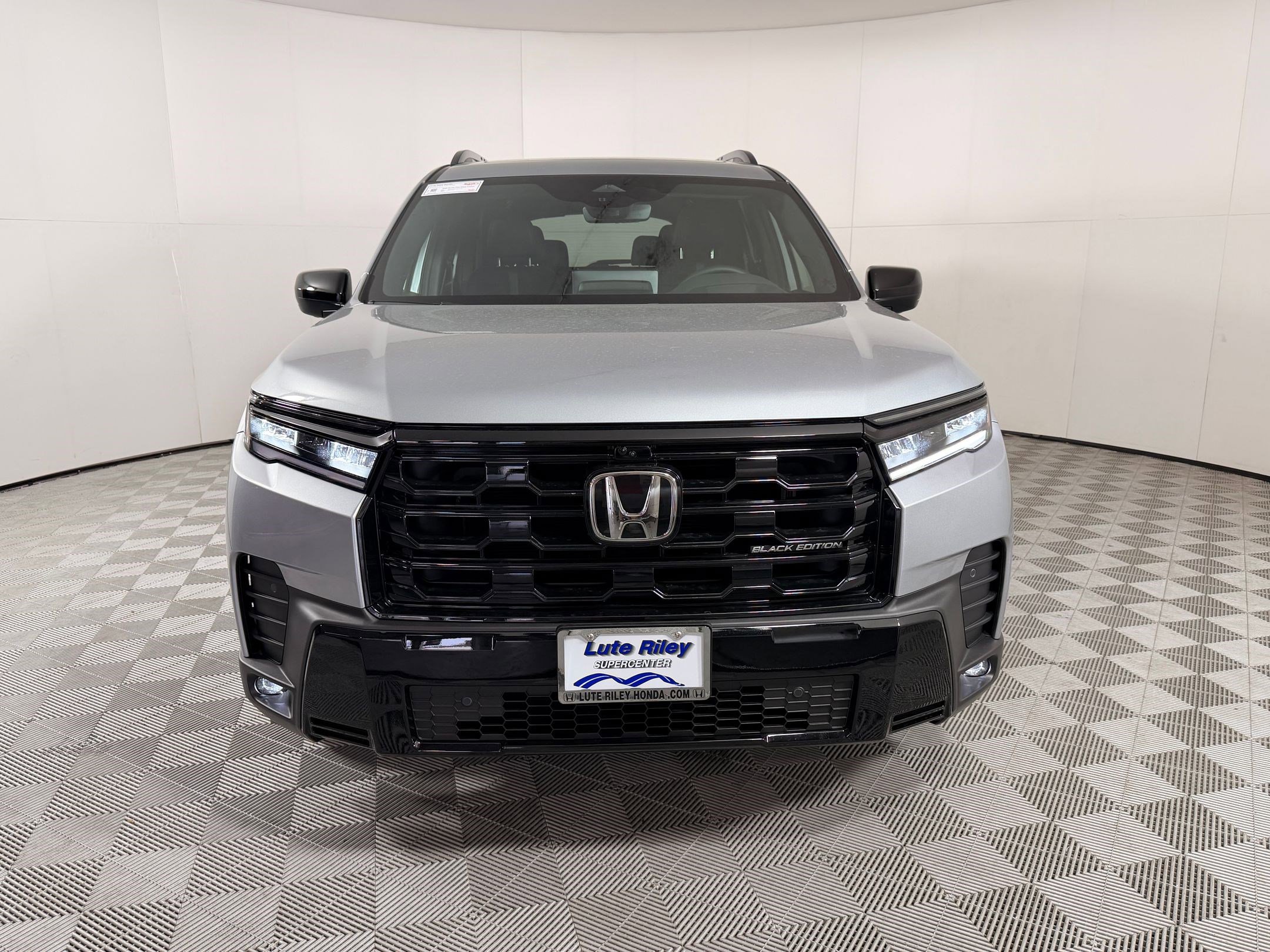 New 2026 Honda Pilot Black Edition image 6