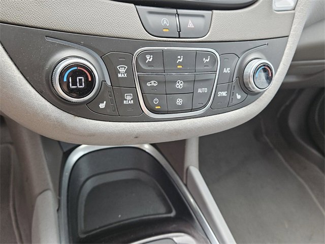 Used 2022 Chevrolet Malibu LT image 22