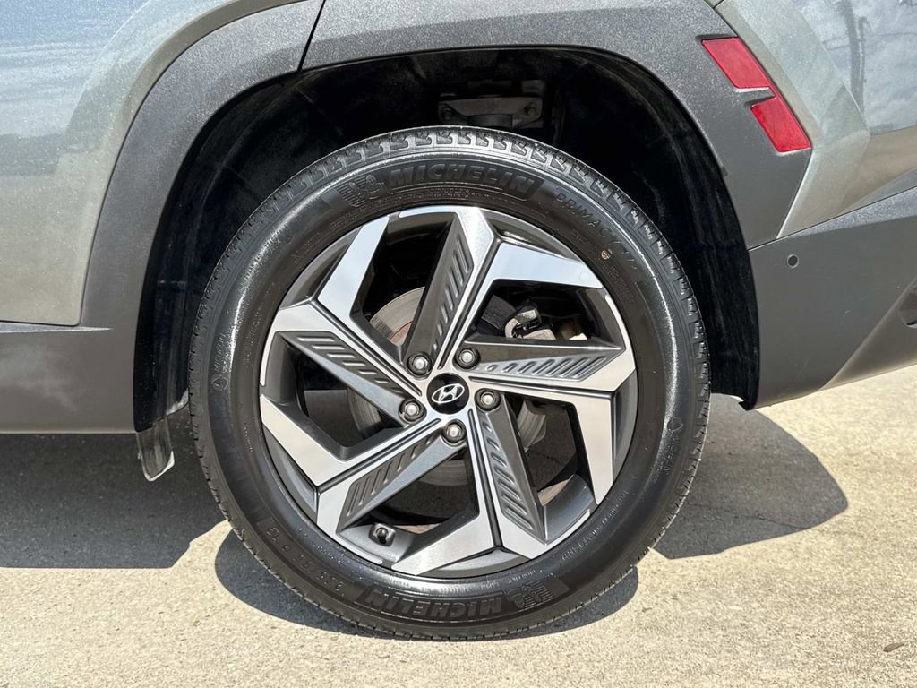 Used 2023 Hyundai Tucson Limited image 8