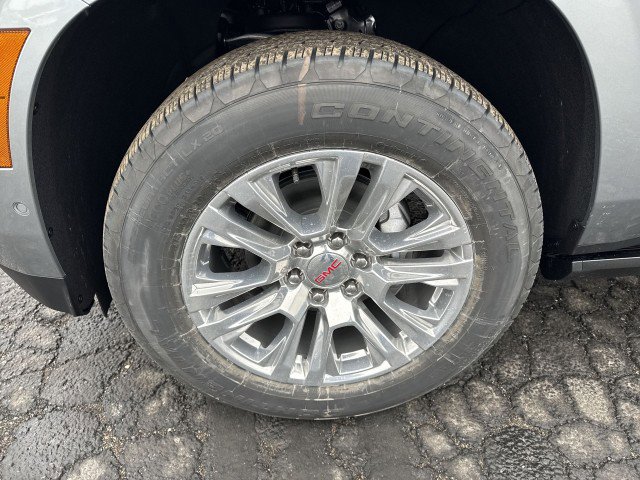 New 2026 GMC Yukon Denali w/ Sun & Power Step Package image 19