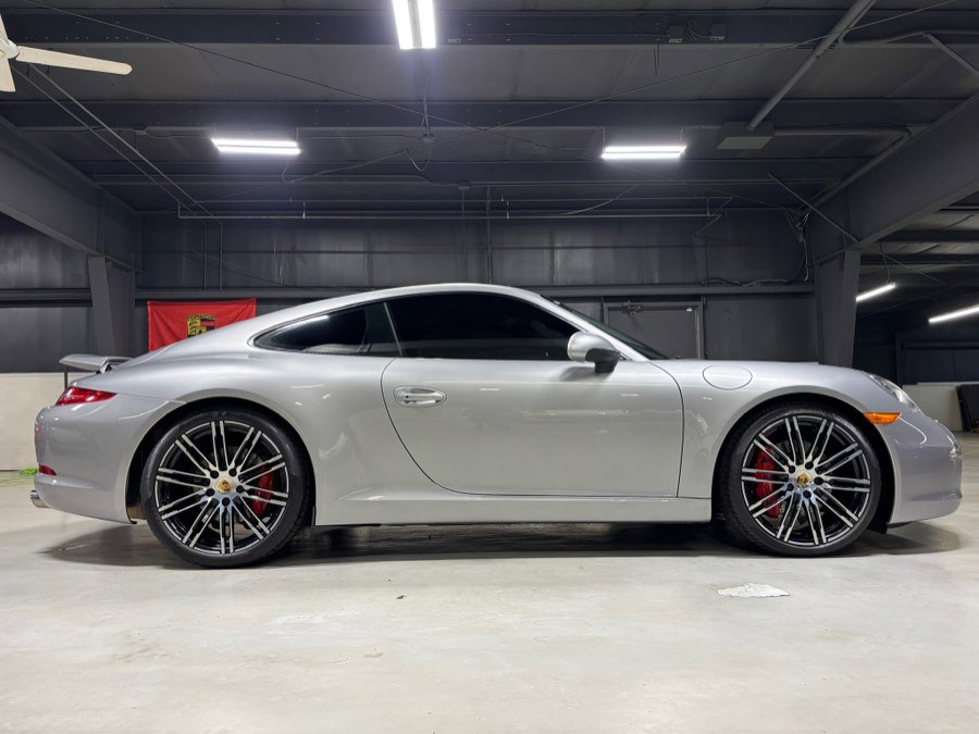 Used 2016 Porsche 911 Carrera S image 9