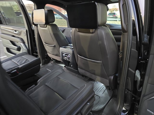 Used 2023 GMC Yukon XL Denali w/ Max Trailering Package image 11