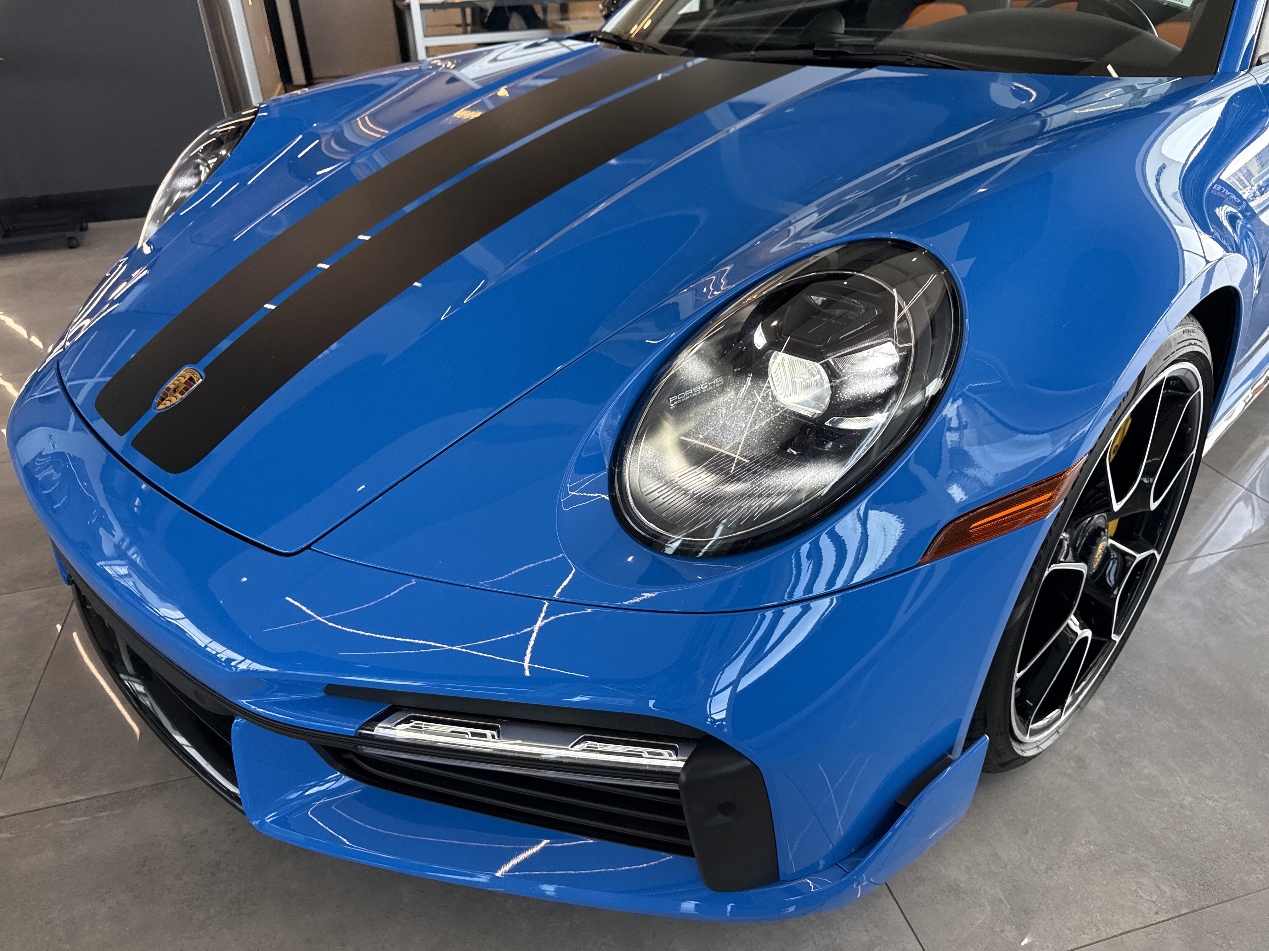 Used 2022 Porsche 911 Turbo S AWD/4WD image 31