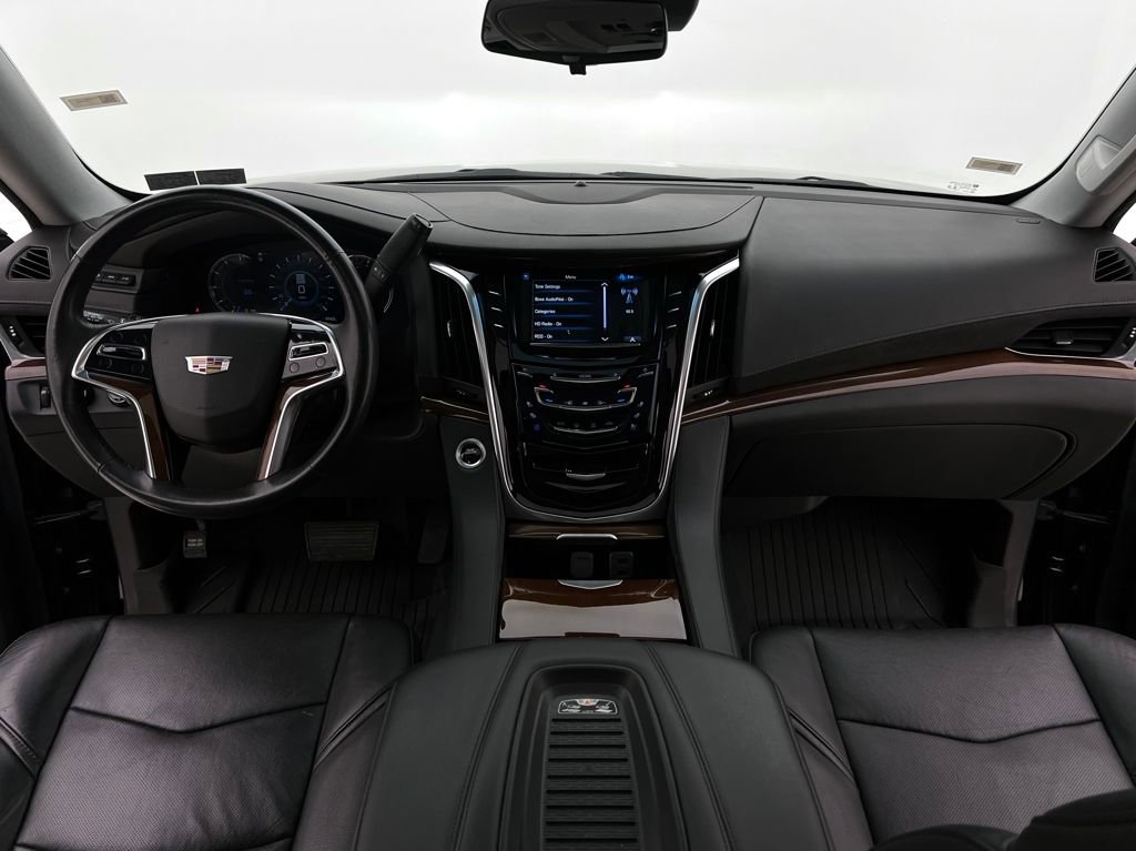 Used 2019 Cadillac Escalade Luxury image 23