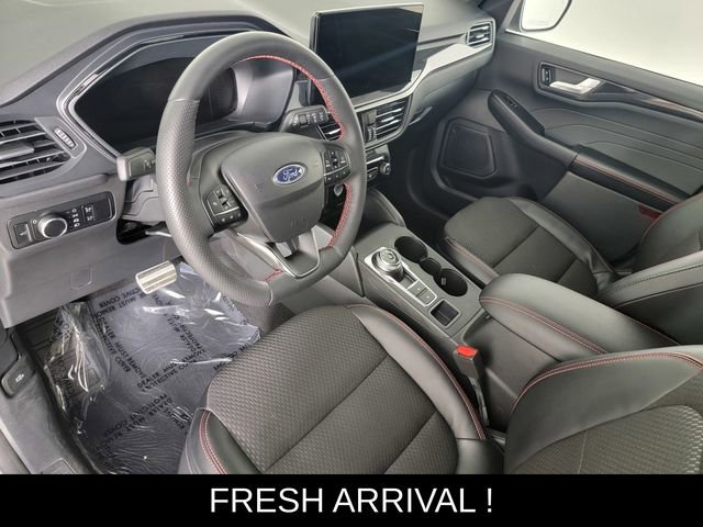 Certified 2023 Ford Escape ST-Line w/ Tech Pack #1 AWD/4WD image 12