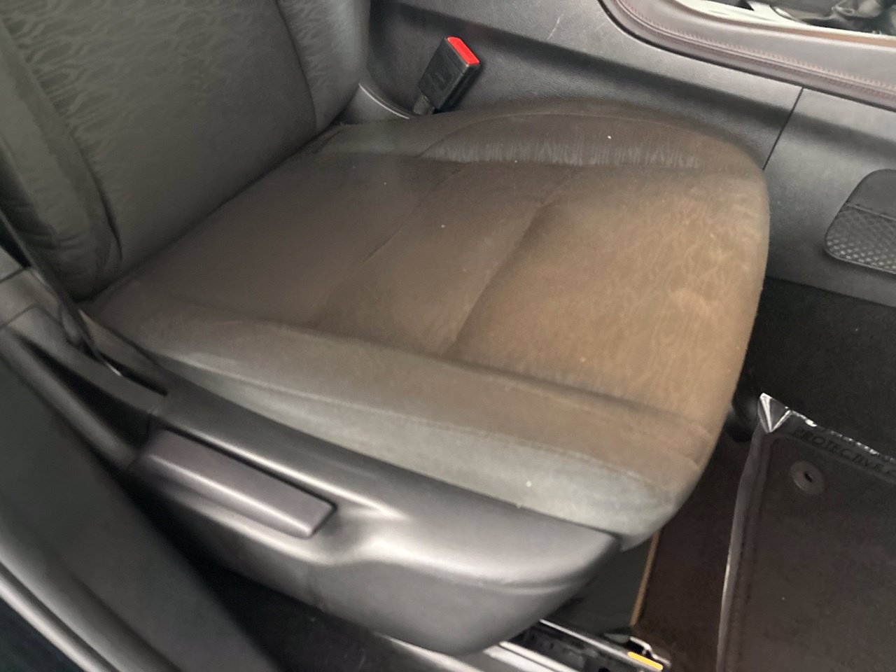 Used 2025 Dodge Durango GT AWD/4WD image 31