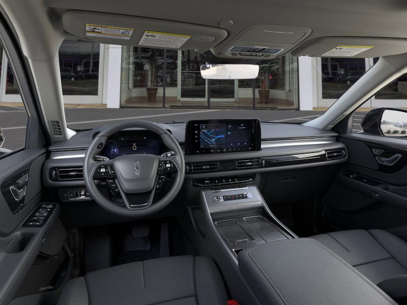 New 2025 Lincoln Aviator AWD image 9