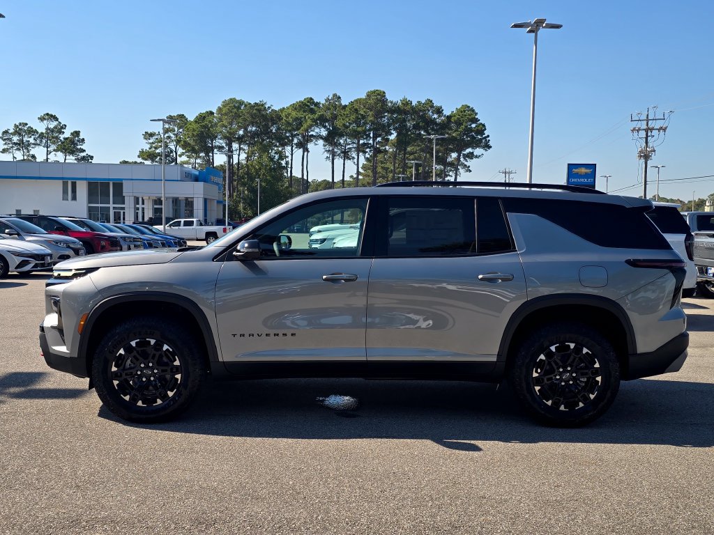 New 2027 Chevrolet Traverse Z71 w/ Driver Confidence Package AWD/4WD image 2