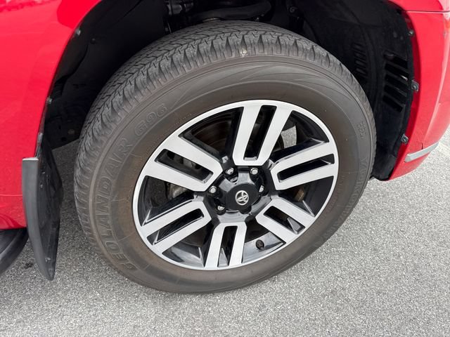 Used 2023 Toyota 4Runner Limited AWD/4WD image 11