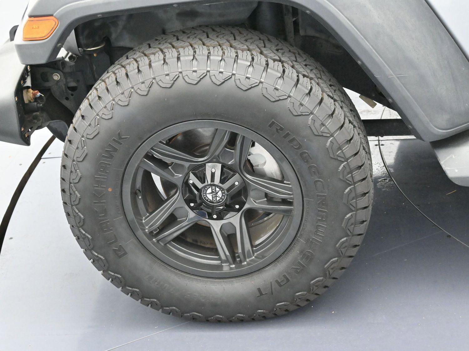 Used 2019 Jeep Wrangler Unlimited Sport S image 32