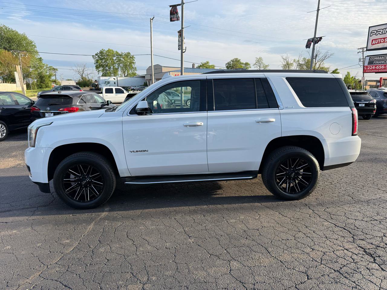 Used 2015 GMC Yukon SLE w/ Convenience Package AWD/4WD image 4