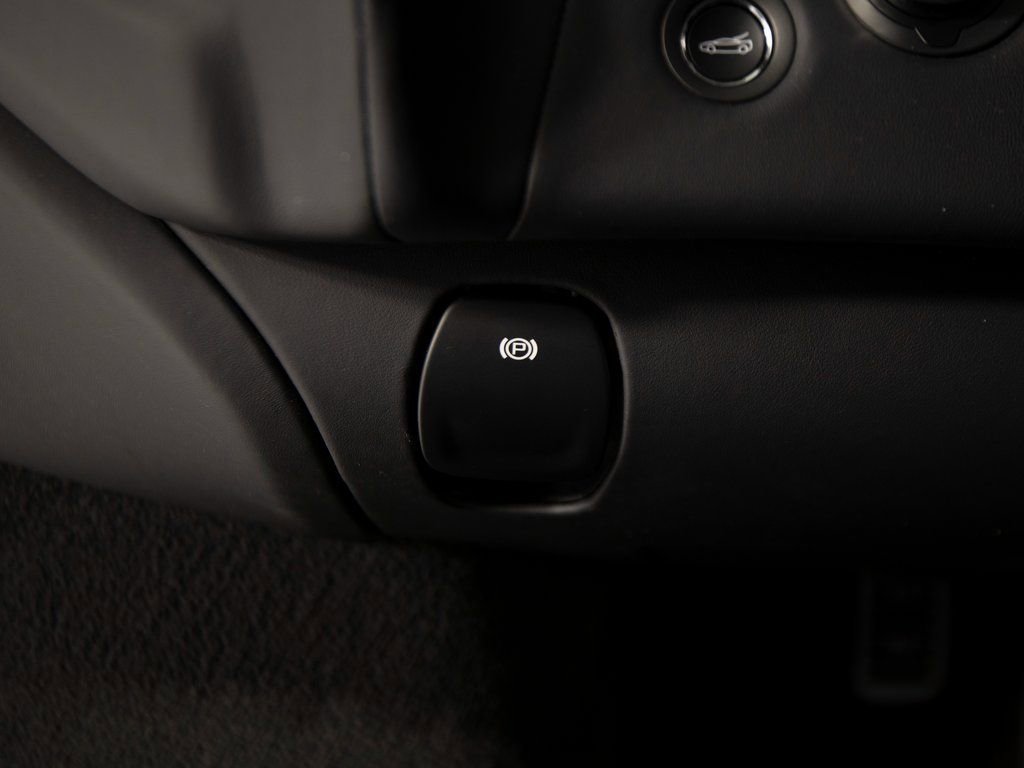 Used 2020 McLaren GT image 20