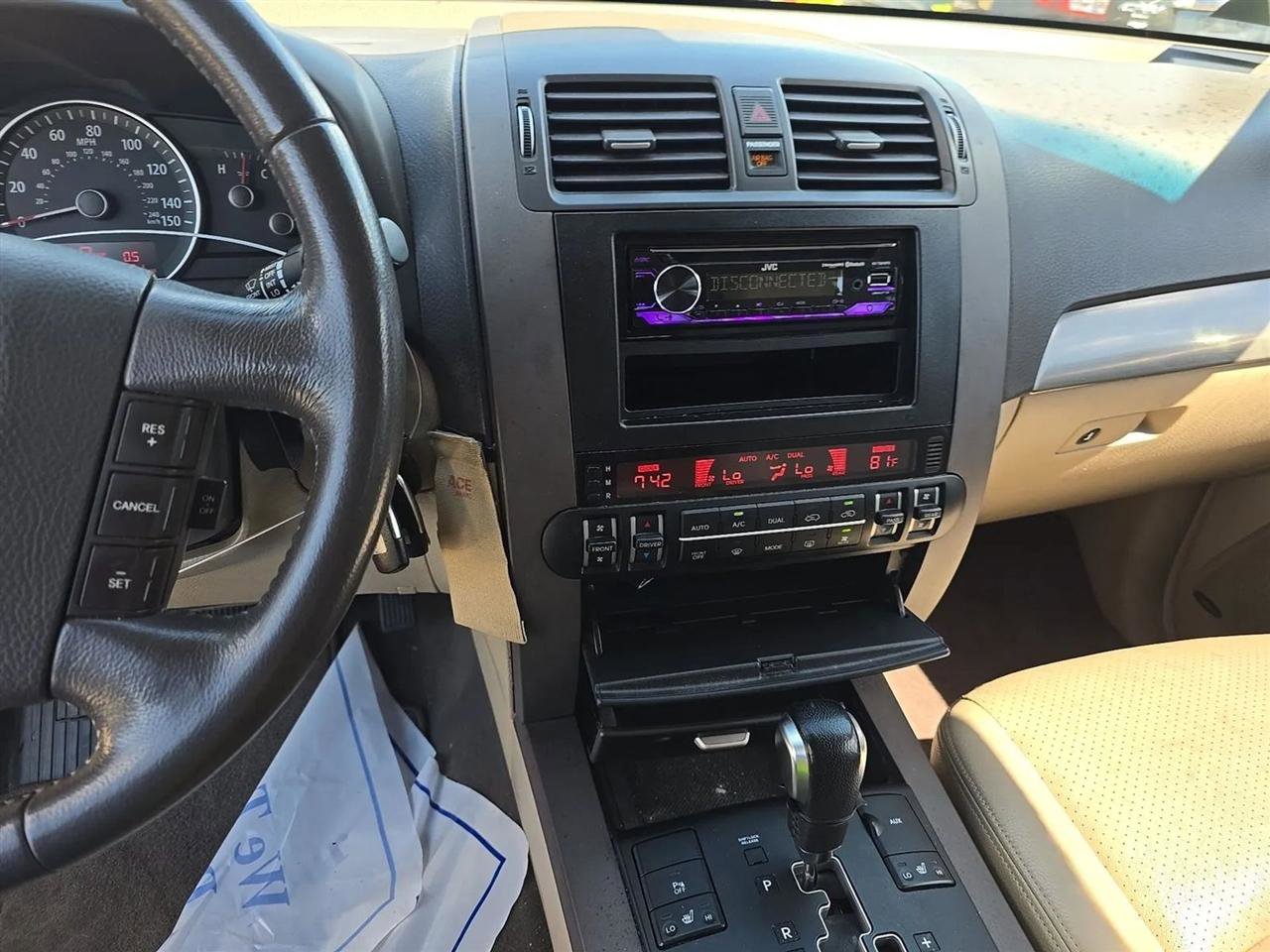 Used 2009 Kia Borrego EX w/ Premium Pkg RWD image 17