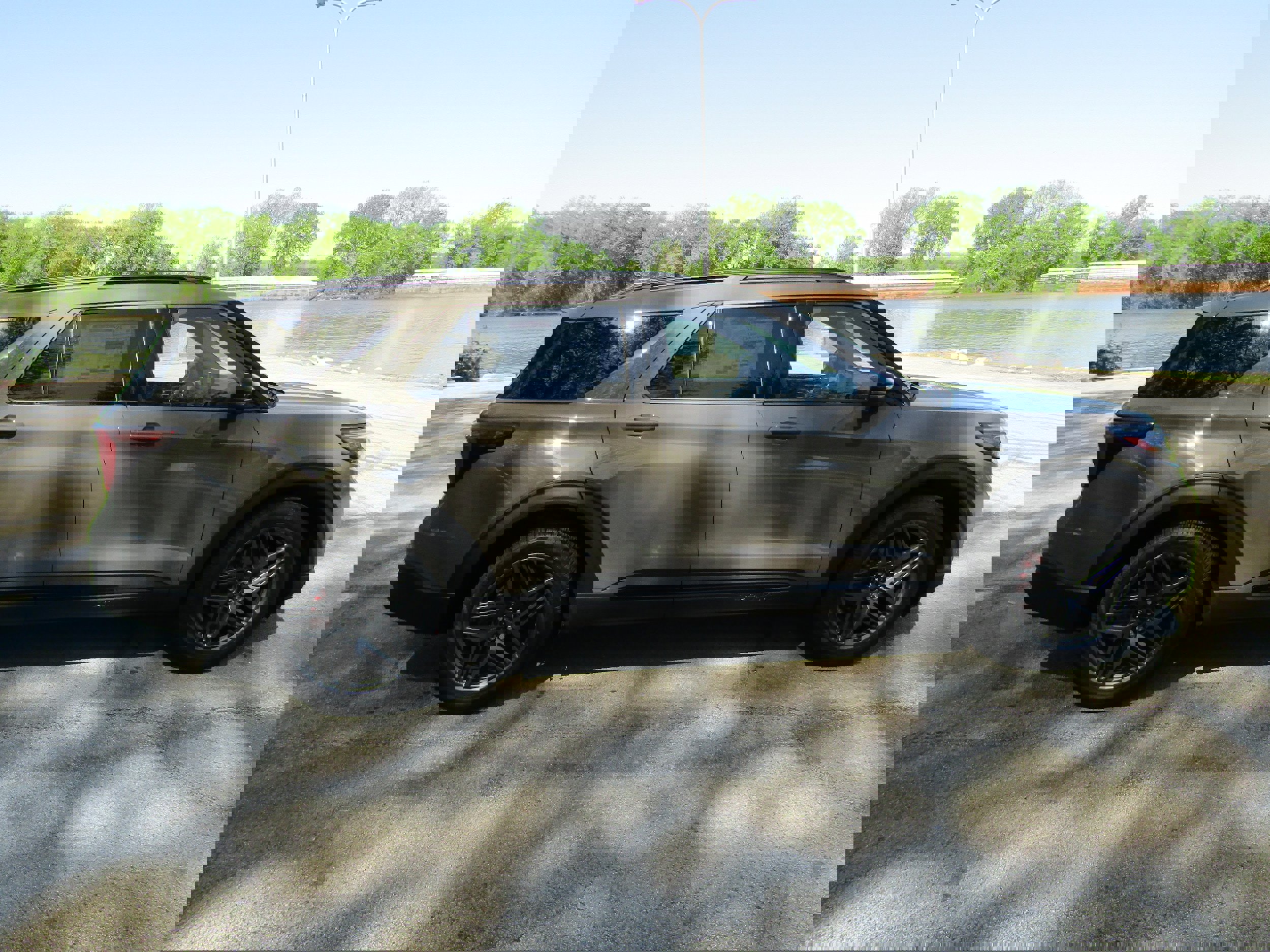 New 2026 Ford Explorer ST w/ Sun And Sound Package image 5