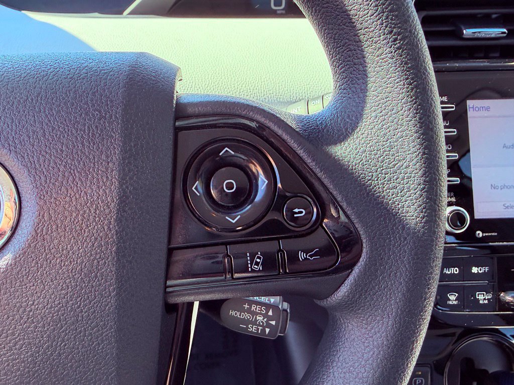 Used 2021 Toyota Prius LE FWD image 19