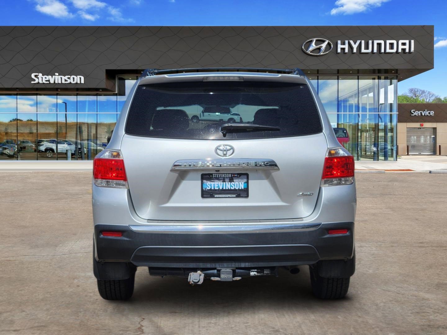 Used 2013 Toyota Highlander Plus image 3