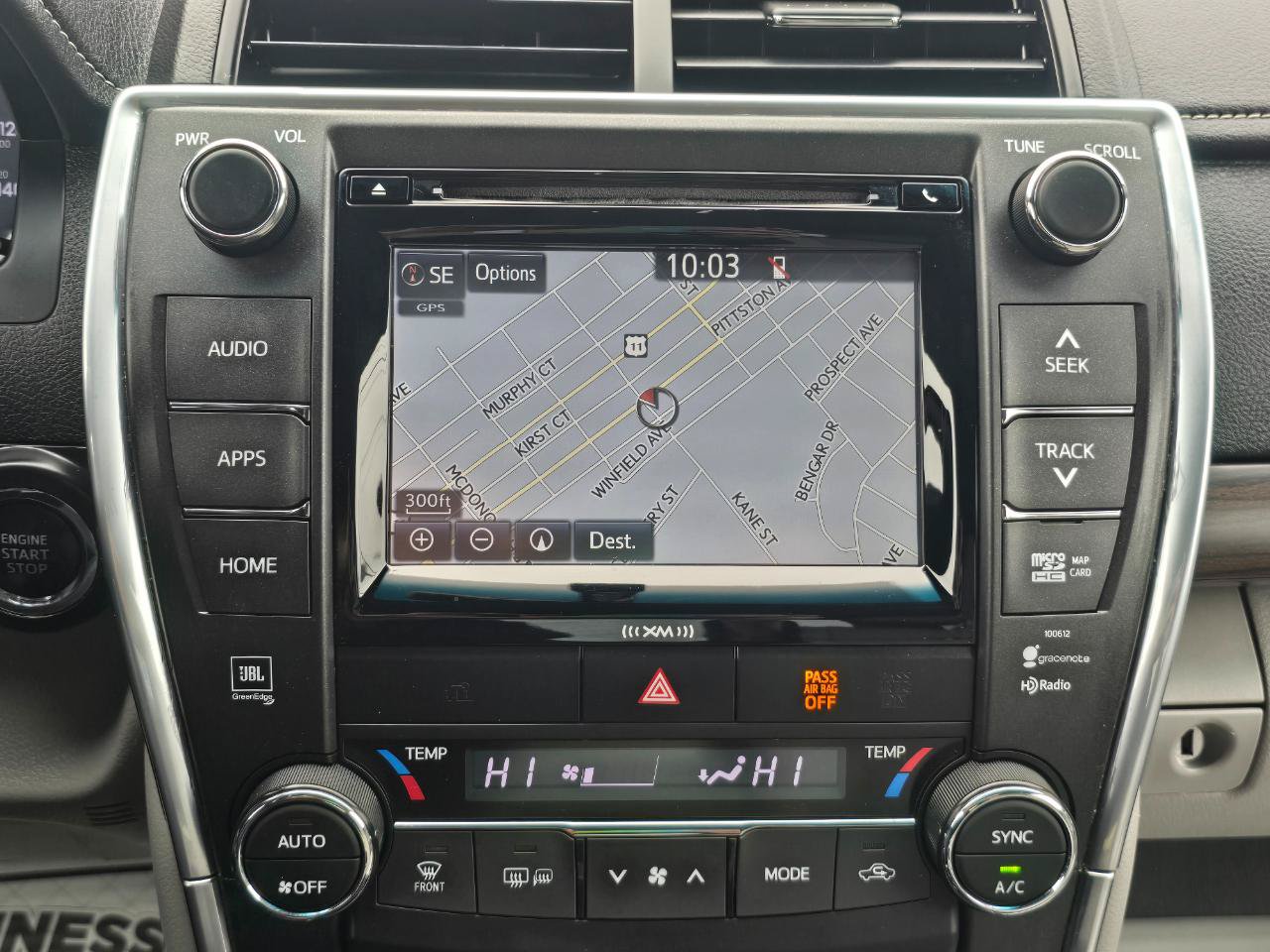 Used 2017 Toyota Camry XLE w/ Moonroof Package FWD image 11