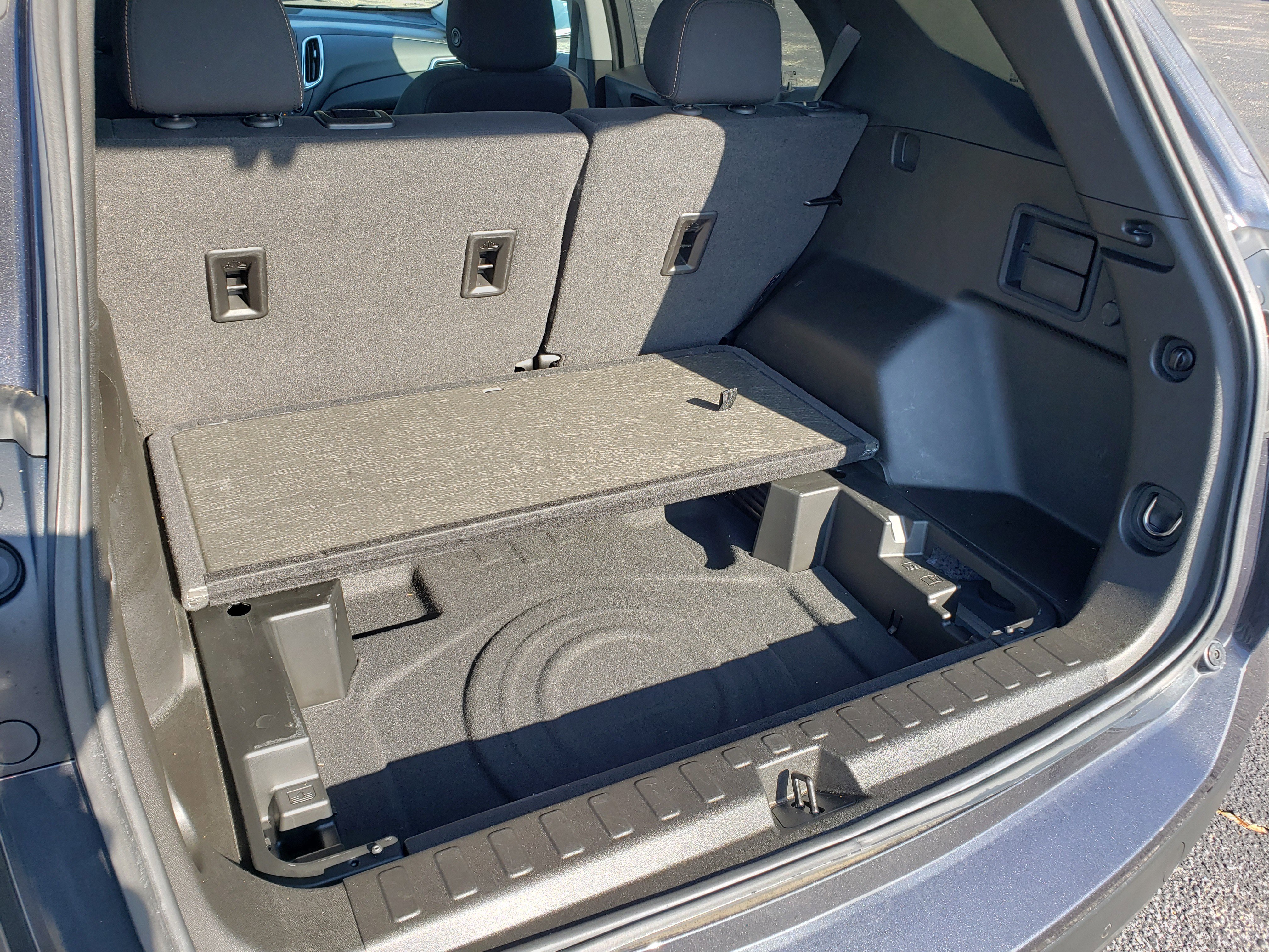 Used 2022 Chevrolet Equinox LT w/ Driver Convenience Package image 11