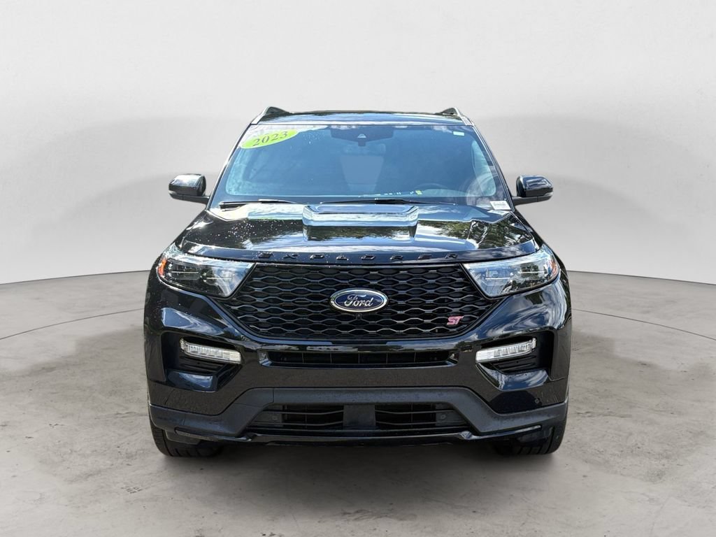 Certified 2023 Ford Explorer ST w/ Technology Package AWD/4WD image 2