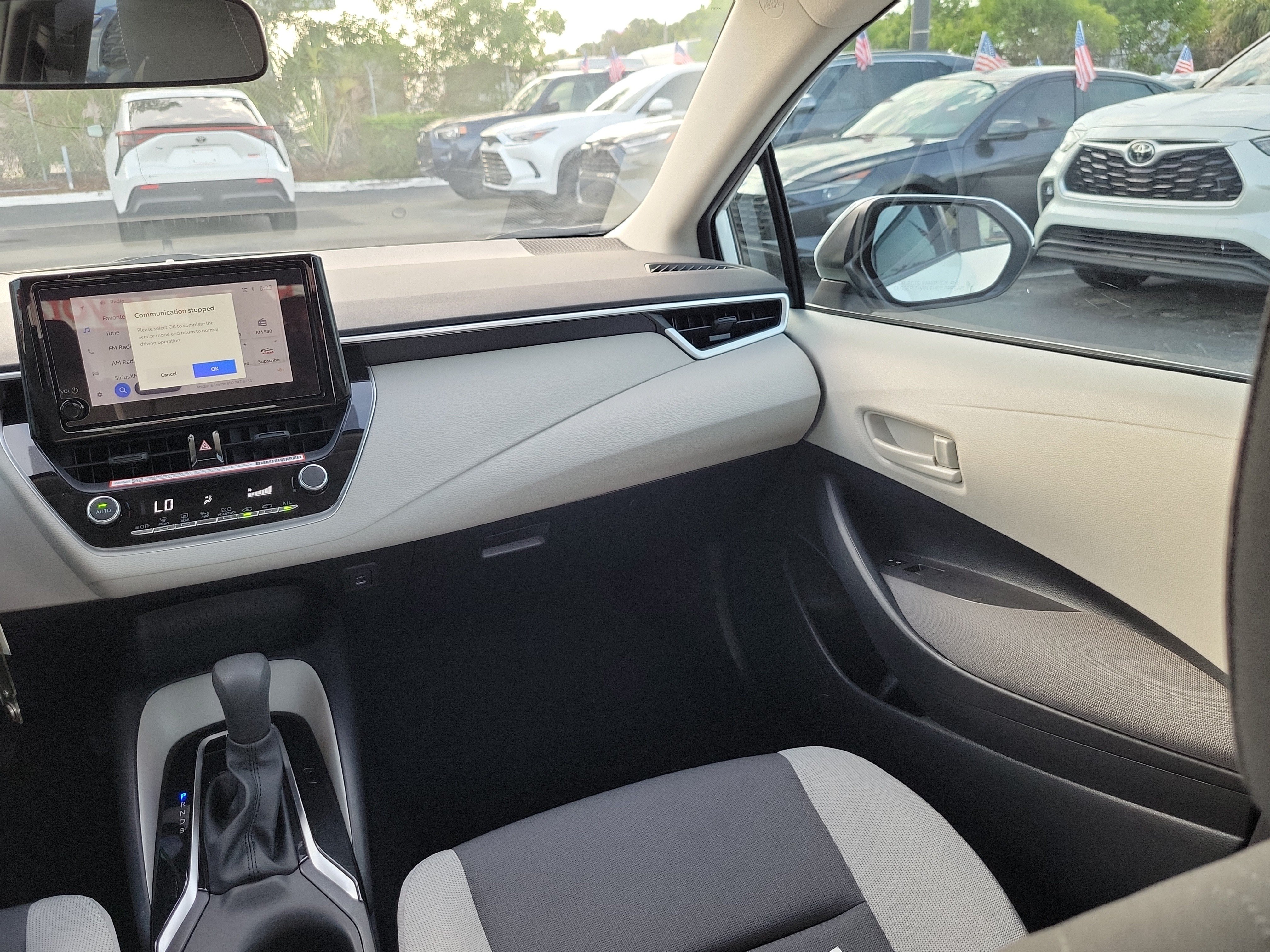 Used 2025 Toyota Corolla LE FWD image 17
