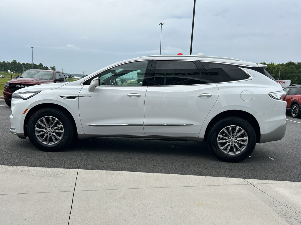 Used 2024 Buick Enclave Premium image 5