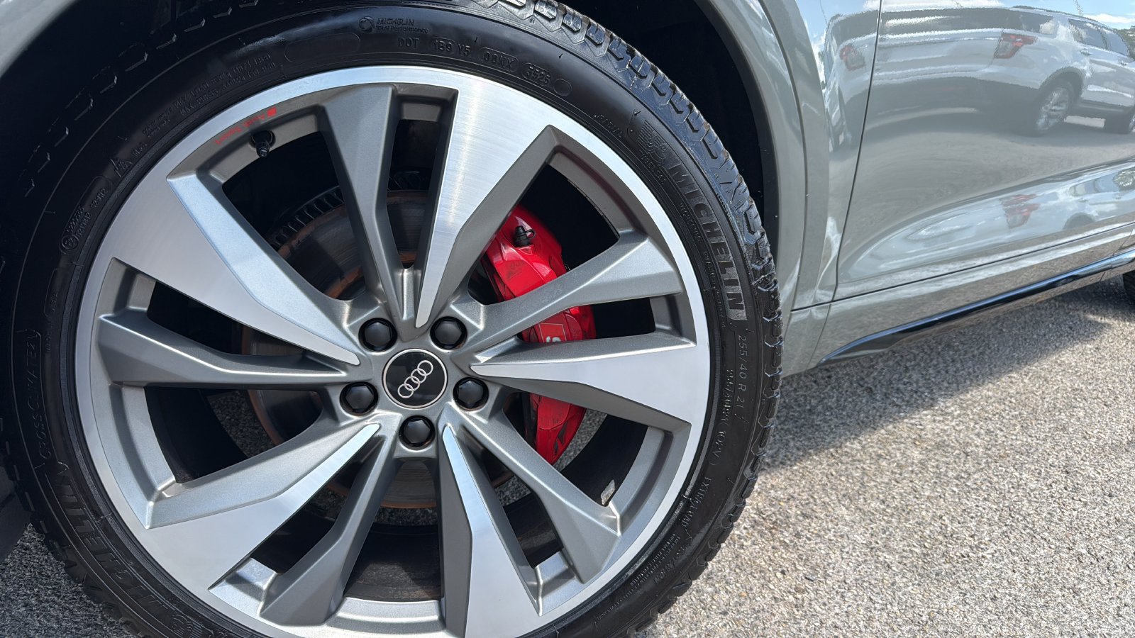 Used 2023 Audi SQ5 Prestige w/ Prestige Package AWD/4WD image 29