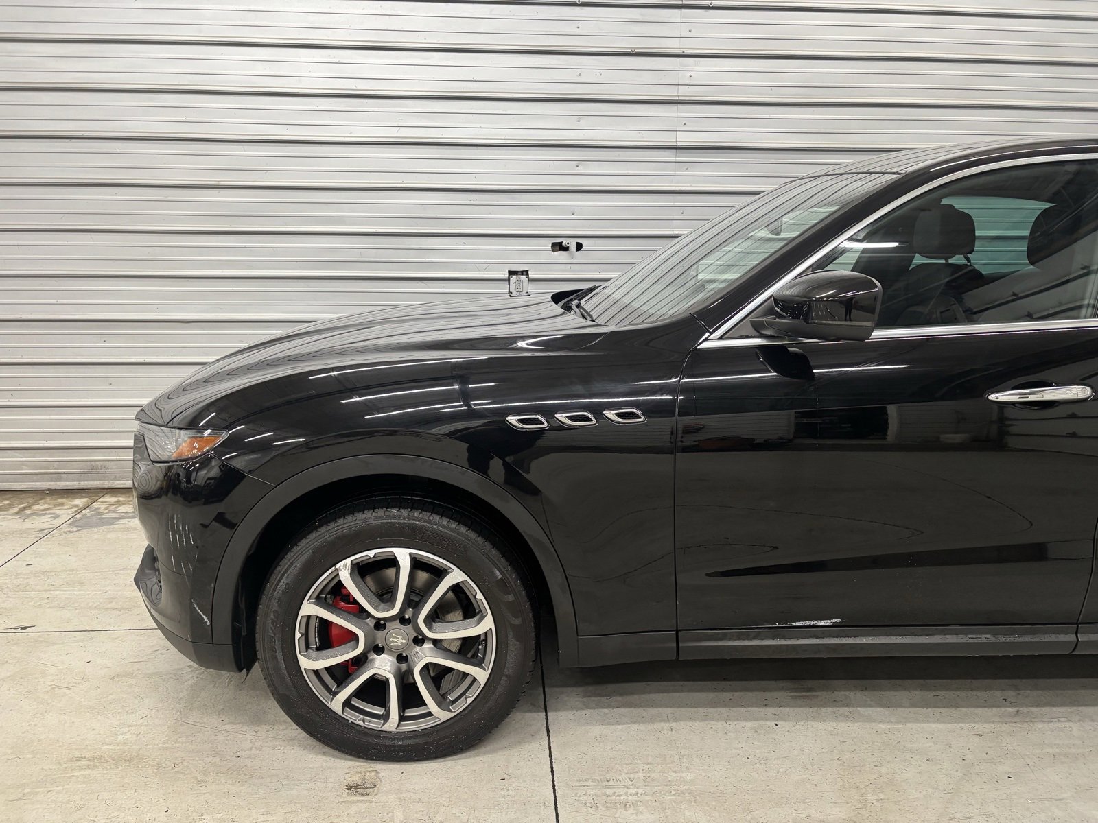 Used 2018 Maserati Levante image 3