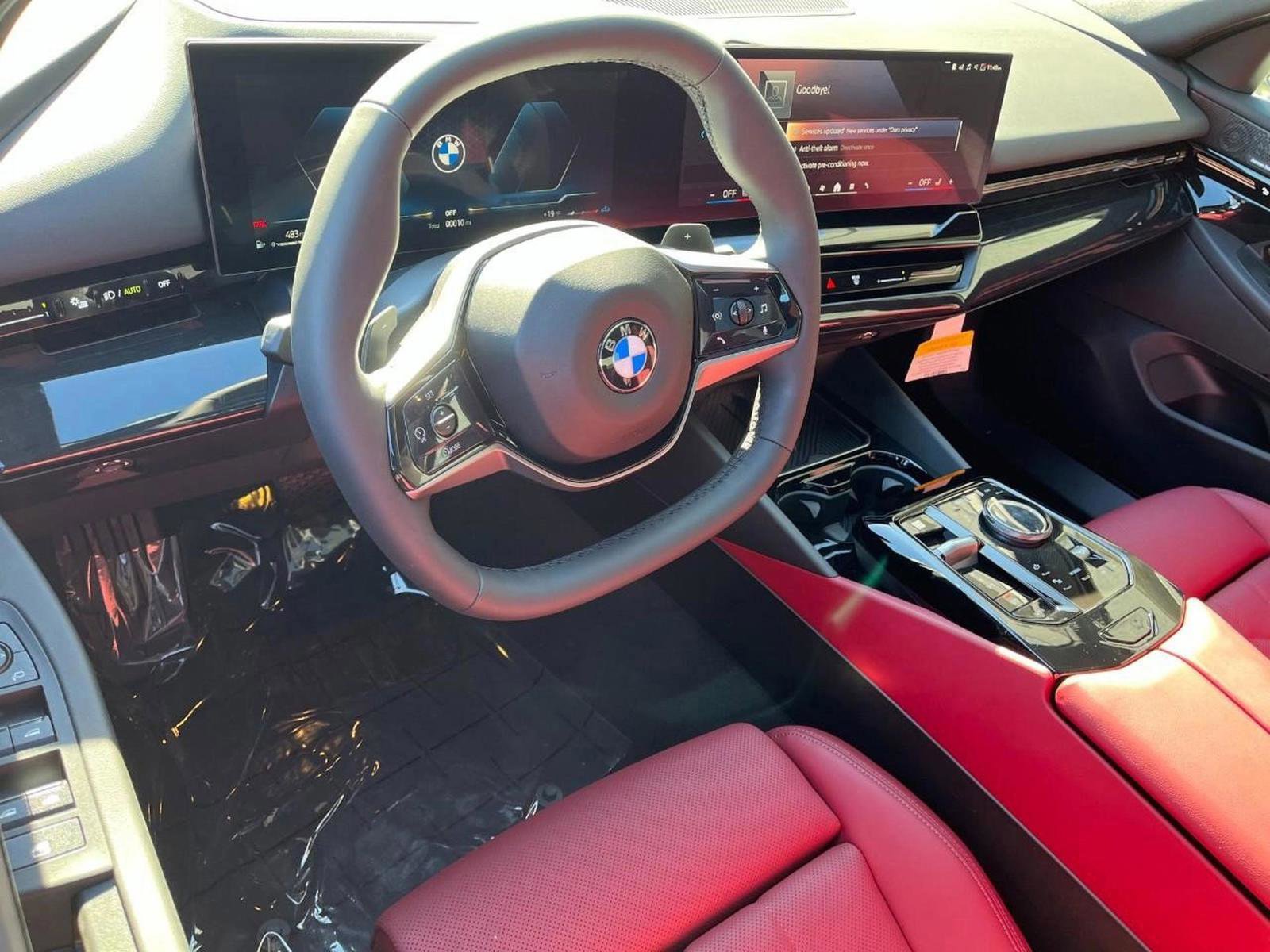 Certified 2025 BMW 530i xDrive w/ Premium Package image 15