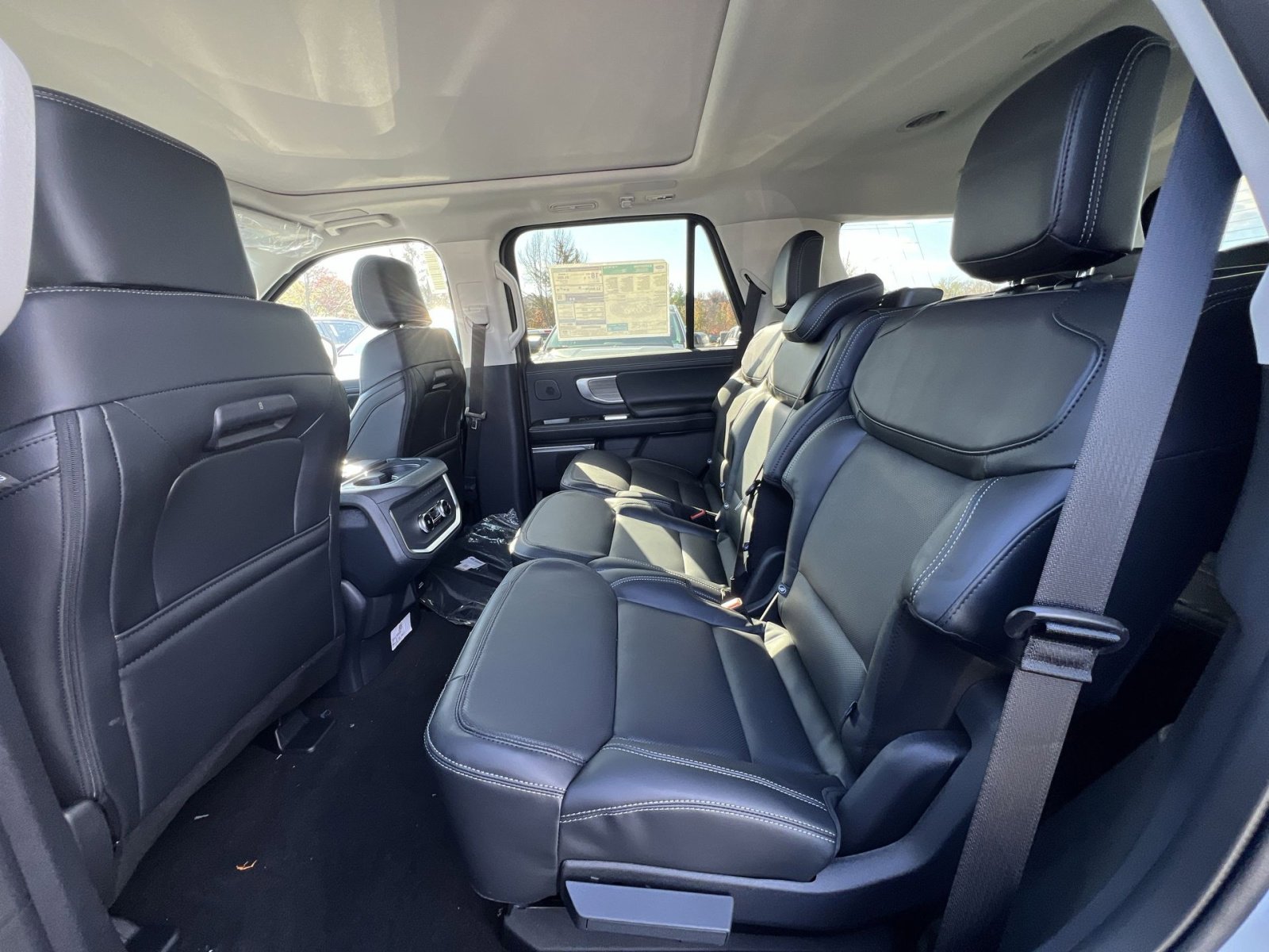 New 2025 Ford Expedition Platinum w/ Driver's Package image 25