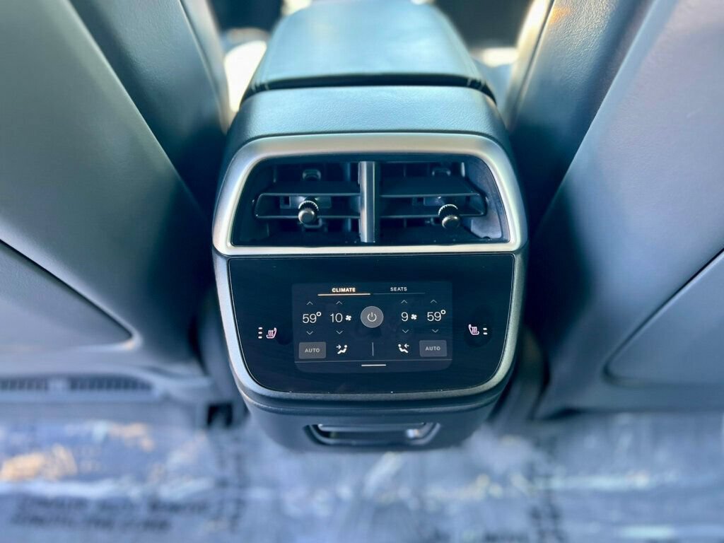 Used 2025 Lucid Air Pure RWD image 22