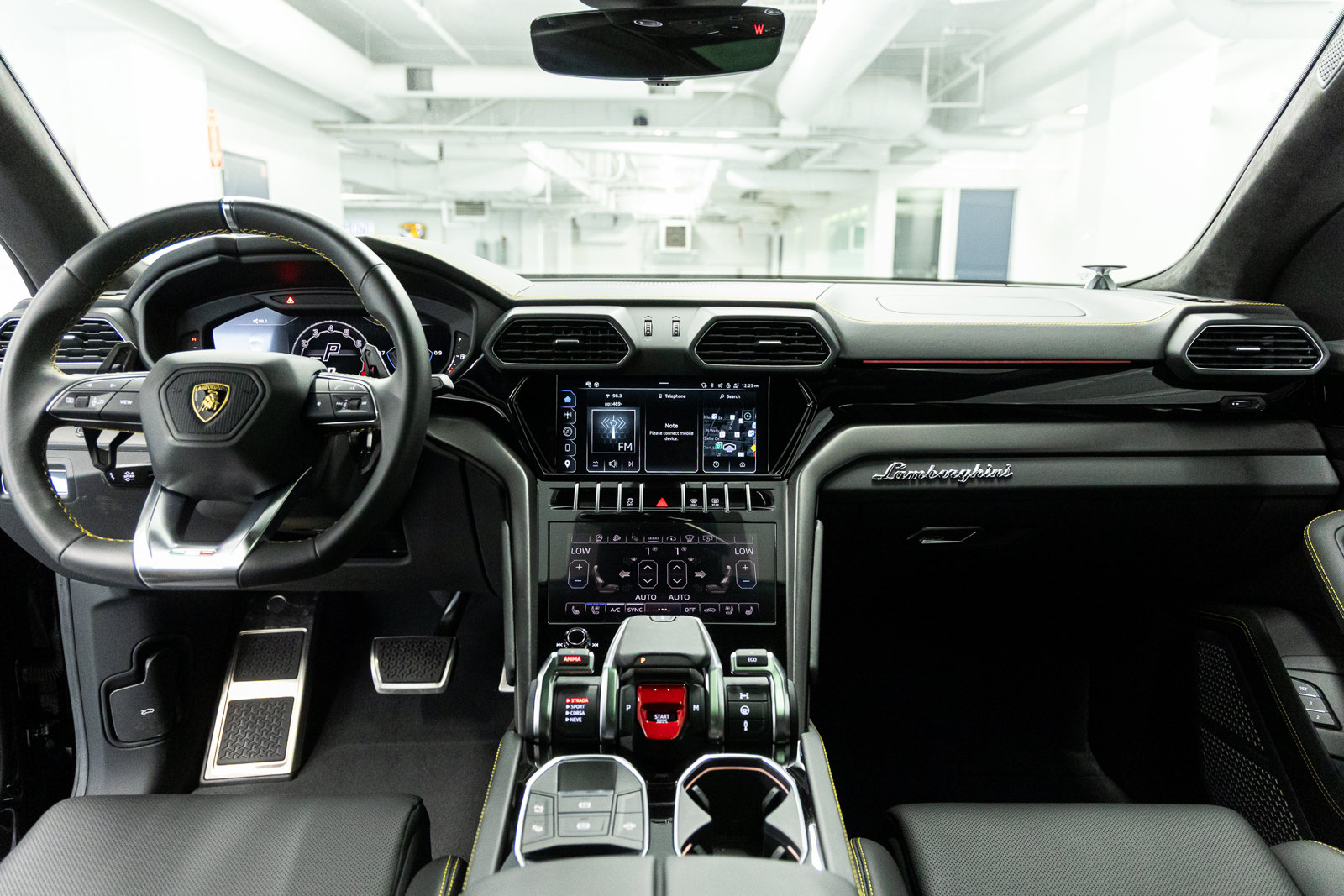 Used 2024 Lamborghini Urus S AWD/4WD image 23