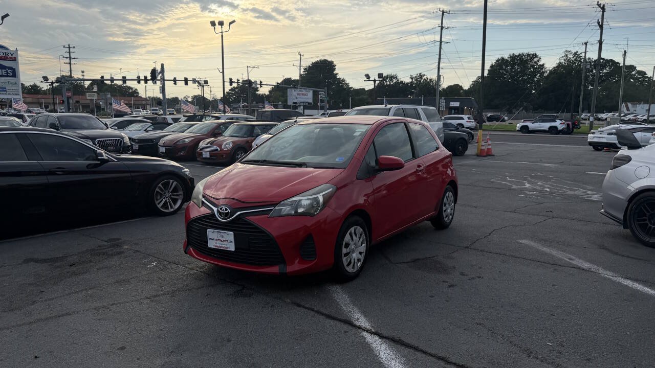 Used 2015 Toyota Yaris L FWD image 1